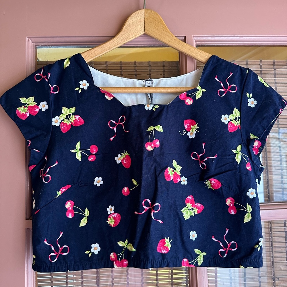 Bonne Chance Collections 2 Piece Set!!